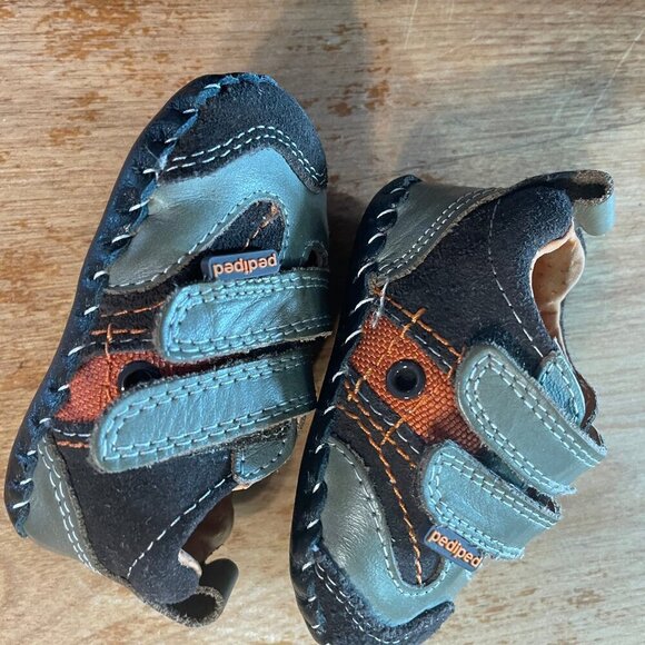 Pediped Taupe Velcro Shoes 0-6 Month - Picture 10 of 10